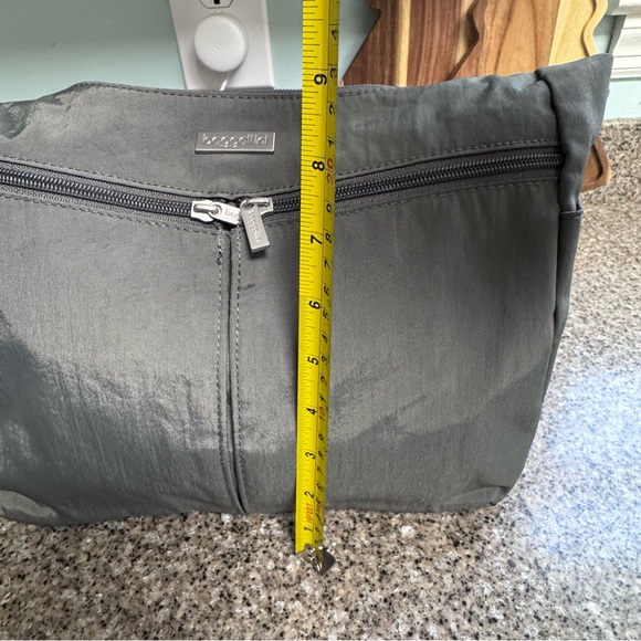 Baggallini Essential Hobo Bag Crossbody Purse Gray Pockets Travel Nylon Medium - Picture 11 of 11